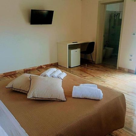 Agriturismo Cutura Agri Resort パラービタ エクステリア 写真